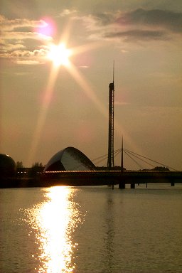 Picture of the sunset over the Clyde with the Glasgow Science Centre