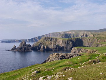 Picture of the cliffs further north