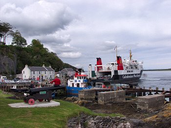 Picture of the ferry in Port Askaig