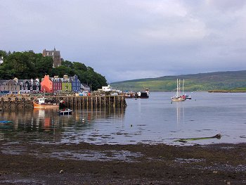 Picture of Tobermory in the evening