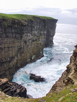 Picture of a cut into the cliffs